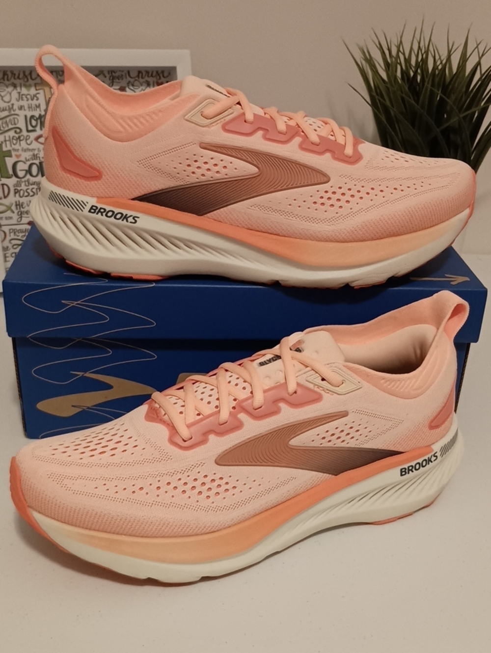 Women's Brooks Glycerin GTS 23 Running Shoes - Size 12M